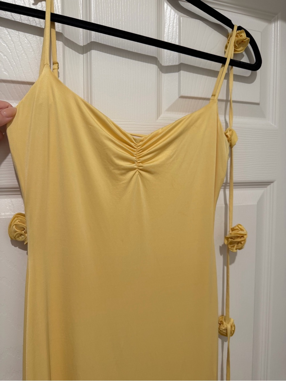 Oh Polly Yellow Backless Maxi Dress - Women - Picture 6 of 6